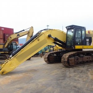 CAT 374FL ★ Excavator ★ 650G, A/C, MULTI, EPA, W/ ARM, BKT, A/C. HAND RAILS - Image 1