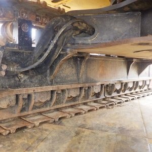 CAT 374FL ★ Excavator ★ 650G, A/C, MULTI, EPA, W/ ARM, BKT, A/C. HAND RAILS - Image 23