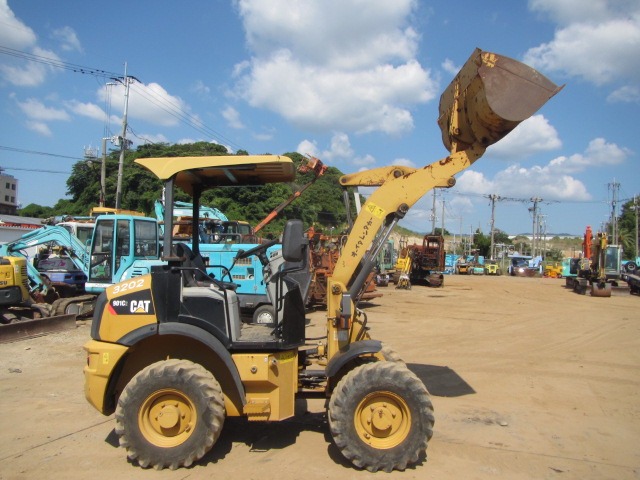 CAT 901C2 ★ Loader(Crawled/Wheeled) ★ CNP, BKT