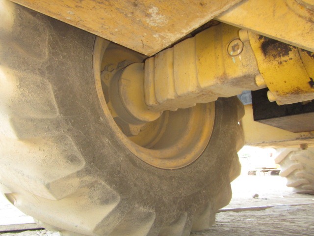 CAT 901C2 ★ Loader(Crawled/Wheeled) ★ CNP, BKT