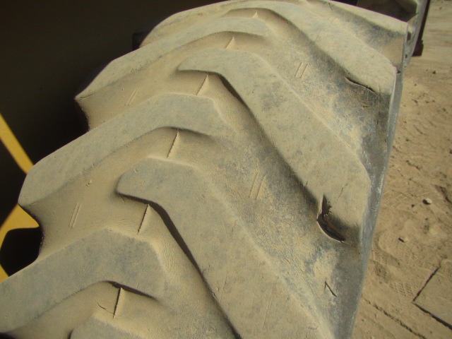 CAT 901C2 ★ Loader(Crawled/Wheeled) ★ CNP, BKT