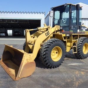 CAT 910G ★ Loader(Crawled/Wheeled) ★ CAB, A/C - Image 1