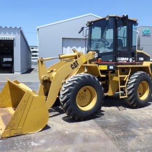 CAT 910G ★ Loader(Crawled/Wheeled) ★ CAB, A/C - Image 1