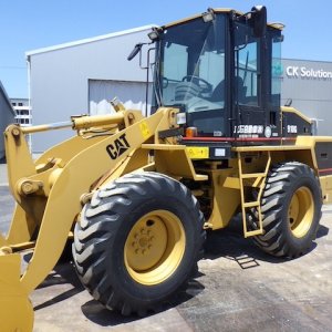 CAT 910G ★ Loader(Crawled/Wheeled) ★ CAB, A/C - Image 3