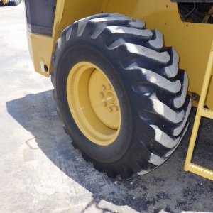 CAT 910G ★ Loader(Crawled/Wheeled) ★ CAB, A/C - Image 38