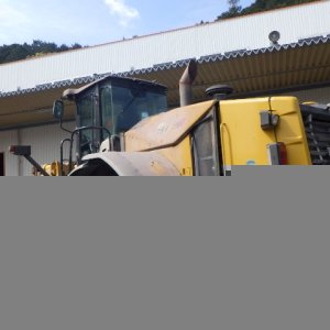 KCM 97Z7 ★ Loader(Crawled/Wheeled) ★ CAB, BKT, A/C, 90,017km - Image 3
