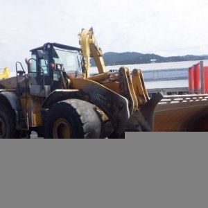 KCM 97Z7 ★ Loader(Crawled/Wheeled) ★ CAB, BKT, A/C, 90,017km - Image 4