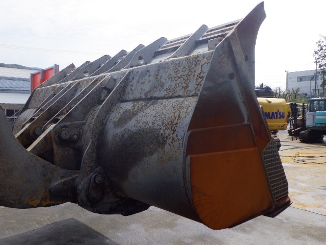 KCM 97Z7 ★ Loader(Crawled/Wheeled) ★ CAB, BKT, A/C, 90,017km