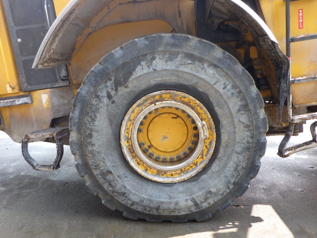 KCM 97Z7 ★ Loader(Crawled/Wheeled) ★ CAB, BKT, A/C, 90,017km