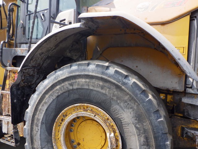KCM 97Z7 ★ Loader(Crawled/Wheeled) ★ CAB, BKT, A/C, 90,017km