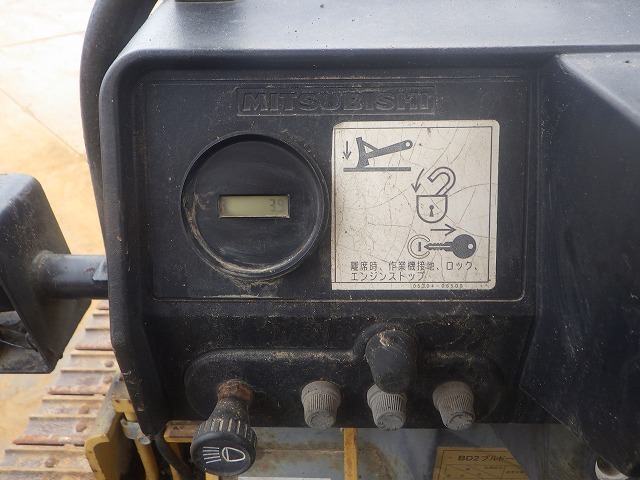 MITSUBISHI BD2J ★ Bulldozer ★ 300G, CNP, PAT