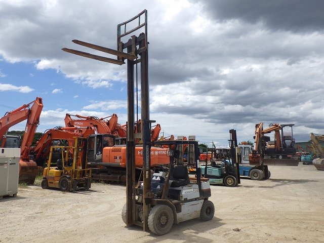 KOMATSU FD20-11 ★ Forklift ★ 4m