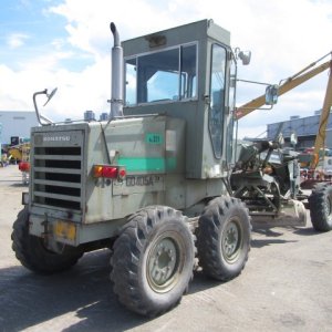 KOMATSU GD405A-2 ★ Road Equipment ★ CAB, BLADE 3.1m, SCARIFIER - Image 5