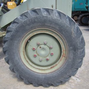 KOMATSU GD405A-2 ★ Road Equipment ★ CAB, BLADE 3.1m, SCARIFIER - Image 9