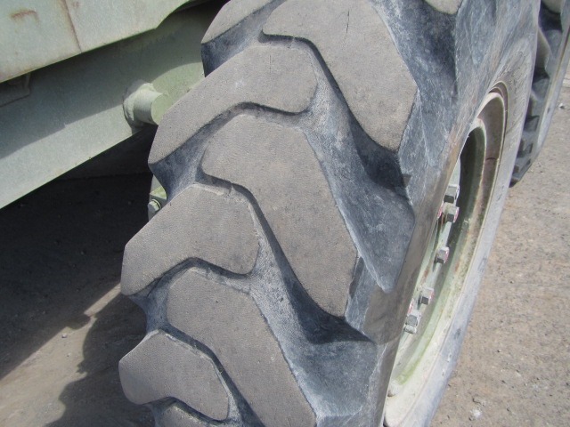 KOMATSU GD405A-2 ★ Road Equipment ★ CAB, BLADE 3.1m, SCARIFIER