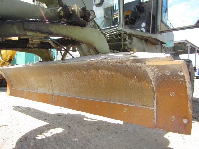 KOMATSU GD405A-2 ★ Road Equipment ★ CAB, BLADE 3.1m, SCARIFIER