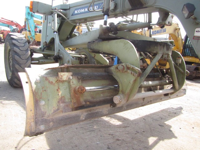 KOMATSU GD405A-2 ★ Road Equipment ★ CAB, BLADE 3.1m, SCARIFIER