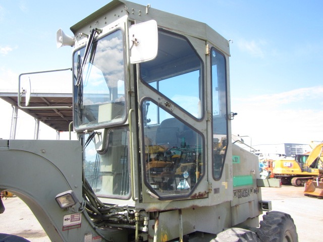 KOMATSU GD405A-2 ★ Road Equipment ★ CAB, BLADE 3.1m, SCARIFIER