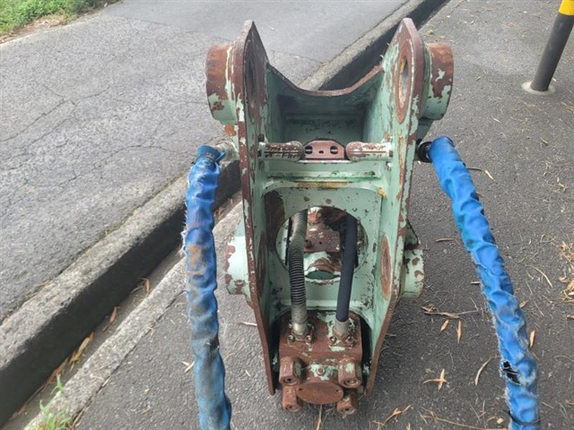 FURUKAWA HB20G ★ Parts & Attachment ★ Not checked operation and availability of missing parts