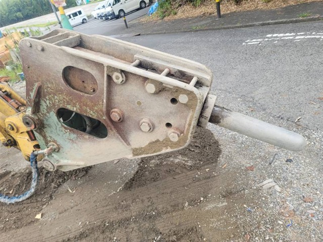 FURUKAWA HB20G ★ Parts & Attachment ★ Not checked operation and availability of missing parts