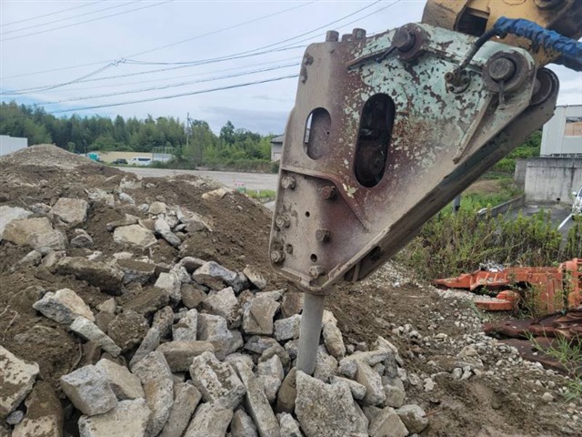 FURUKAWA HB20G ★ Parts & Attachment ★ Not checked operation and availability of missing parts