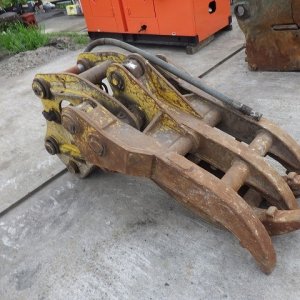 HS-700N ★ Parts & Attachment ★ Hydraulic Fork, Serial Number Unknown - Image 3