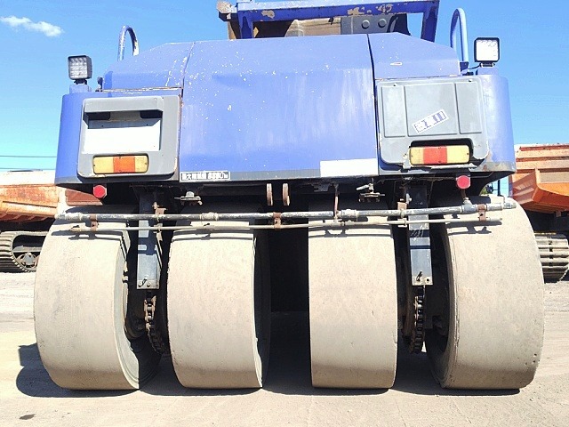 KCM K20WHA ★ Road Equipment ★ CNP, Tire Roller