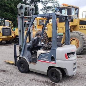NISSAN L01M15 ★ Forklift ★ 4m, 1500kg - Image 3