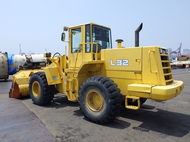 TCM L32 ★ Loader(Crawled/Wheeled) ★ CAB, BKT, A/C