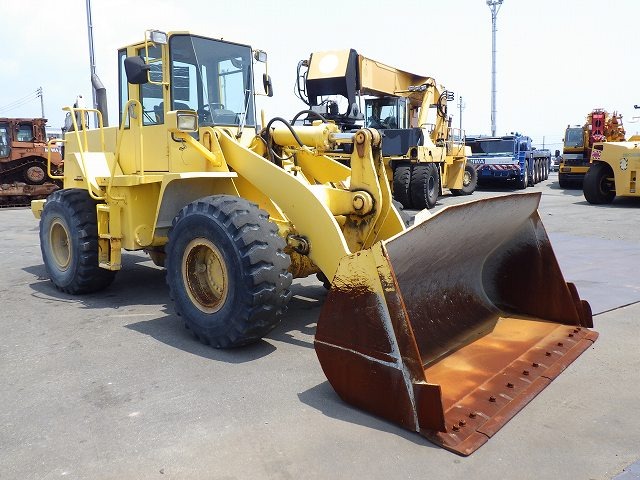 TCM L32 ★ Loader(Crawled/Wheeled) ★ CAB, BKT, A/C