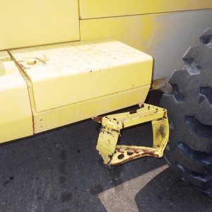 TCM L32 ★ Loader(Crawled/Wheeled) ★ CAB, BKT, A/C - Image 10