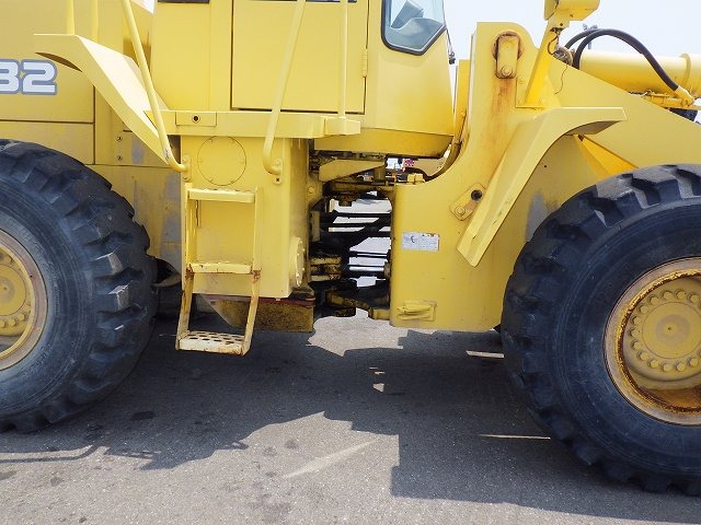 TCM L32 ★ Loader(Crawled/Wheeled) ★ CAB, BKT, A/C