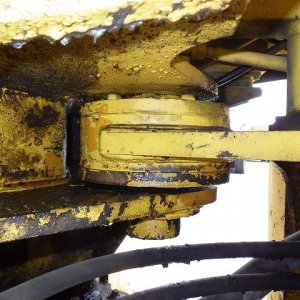 TCM L32 ★ Loader(Crawled/Wheeled) ★ CAB, BKT, A/C - Image 31
