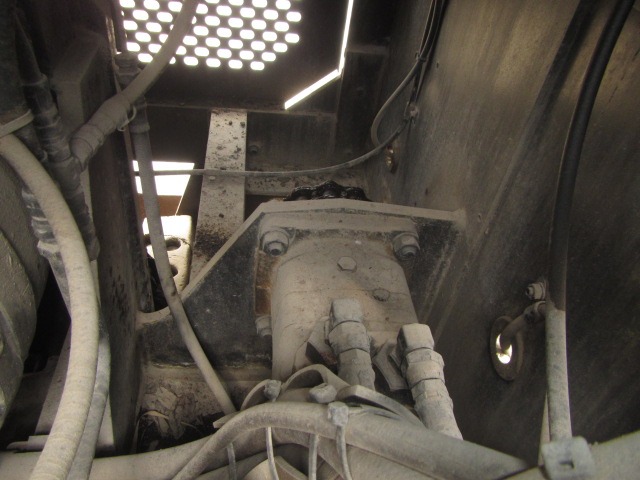 MITSUBISHI MF61E ★ Road Equipment ★ 6m, W/ SCREW x4