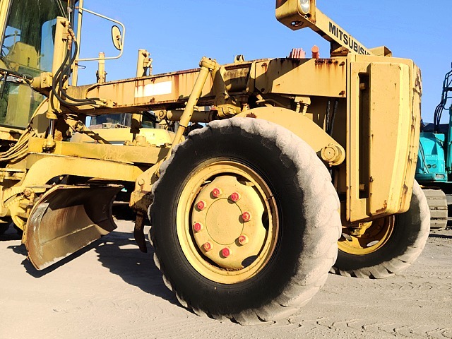 MITSUBISHI MG150 ★ Road Equipment ★ CAB, SCARIFIER, BLADE 3.1M