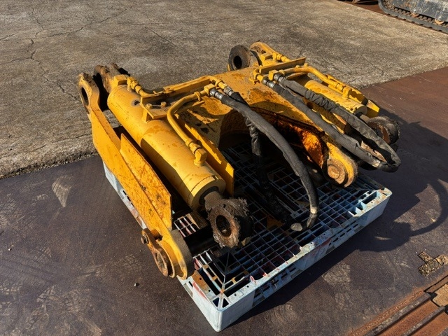 KOMATSU MULTI_SHANK_RIPPER_D85EX-15E0 ★ Parts & Attachment ★ 4DD01-J-12290