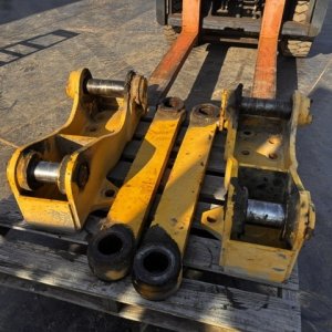 KOMATSU MULTI_SHANK_RIPPER_D85EX-15E0 ★ Parts & Attachment ★ 4DD01-J-12290 - Image 6