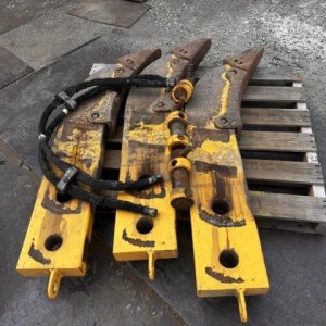 KOMATSU MULTI_SHANK_RIPPER_D85EX-15E0 ★ Parts & Attachment ★ 4DD01-J-12290 - Image 7