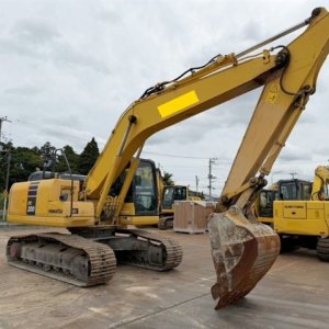 KOMATSU PC200-10 ★ Excavator ★ 600G, M/L, Arm Crane, A/C - Image 4