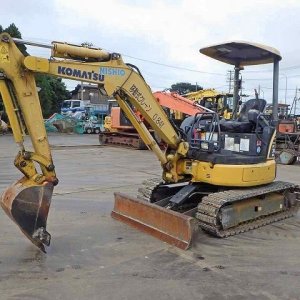 KOMATSU PC30MR-3 ★ Mini Excavator ★ 300G+PAD, ROPS CNP, ARM CRANE, MULTI - Image 1