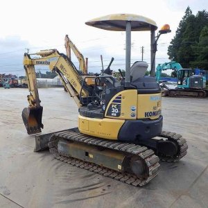 KOMATSU PC30MR-3 ★ Mini Excavator ★ 300G+PAD, ROPS CNP, ARM CRANE, MULTI - Image 3