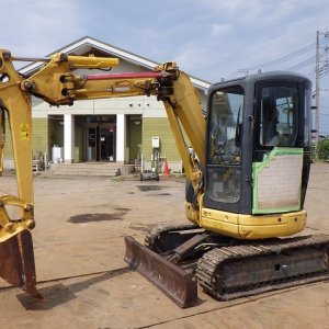 KOMATSU PC38UU-5 ★ Mini Excavator ★ 300G+PAD, CAB, ARM CRANE - Image 1