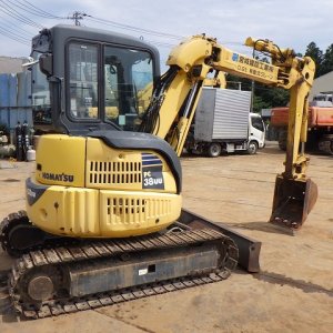 KOMATSU PC38UU-5 ★ Mini Excavator ★ 300G+PAD, CAB, ARM CRANE - Image 7