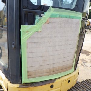 KOMATSU PC38UU-5 ★ Mini Excavator ★ 300G+PAD, CAB, ARM CRANE - Image 11