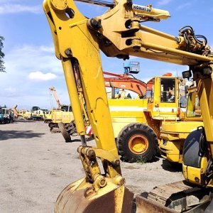 KOMATSU PC58UU-5 ★ Excavator ★ 400G, CAB, BLADE, A/C, MULTI - Image 10