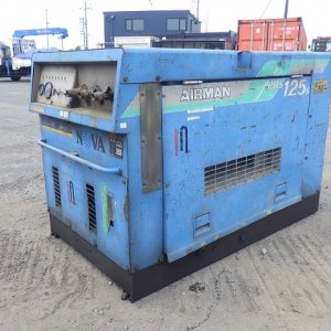 AIRMAN PDS125S ★ Generator & Compressor ★ Extra fee for Loading JPY20,000 搬出時費用 20,000円Inland Trucking Charge to Tomakomai port JPY20,000 苫小牧港までの国内回送費 20,000円 - Image 1