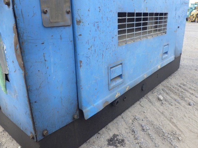 AIRMAN PDS125S ★ Generator & Compressor ★ Extra fee for Loading JPY20,000 搬出時費用 20,000円Inland Trucking Charge to Tomakomai port JPY20,000 苫小牧港までの国内回送費 20,000円