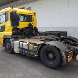 UD PKG-GK4XAB ★ Vehicle ★ Tractor Head, 767,994km - Image 3