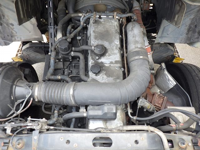 UD PKG-GK4XAB ★ Vehicle ★ Tractor Head, 767,994km