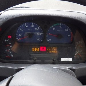 UD PKG-GK4XAB ★ Vehicle ★ Tractor Head, 767,994km - Image 40